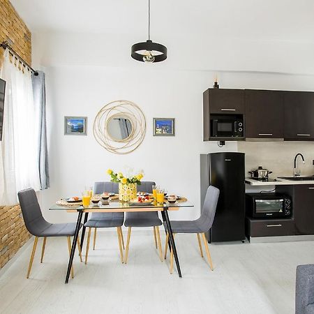 Deluxe Town Hall Square Flat In Historical Center 3 Corfu  المظهر الخارجي الصورة