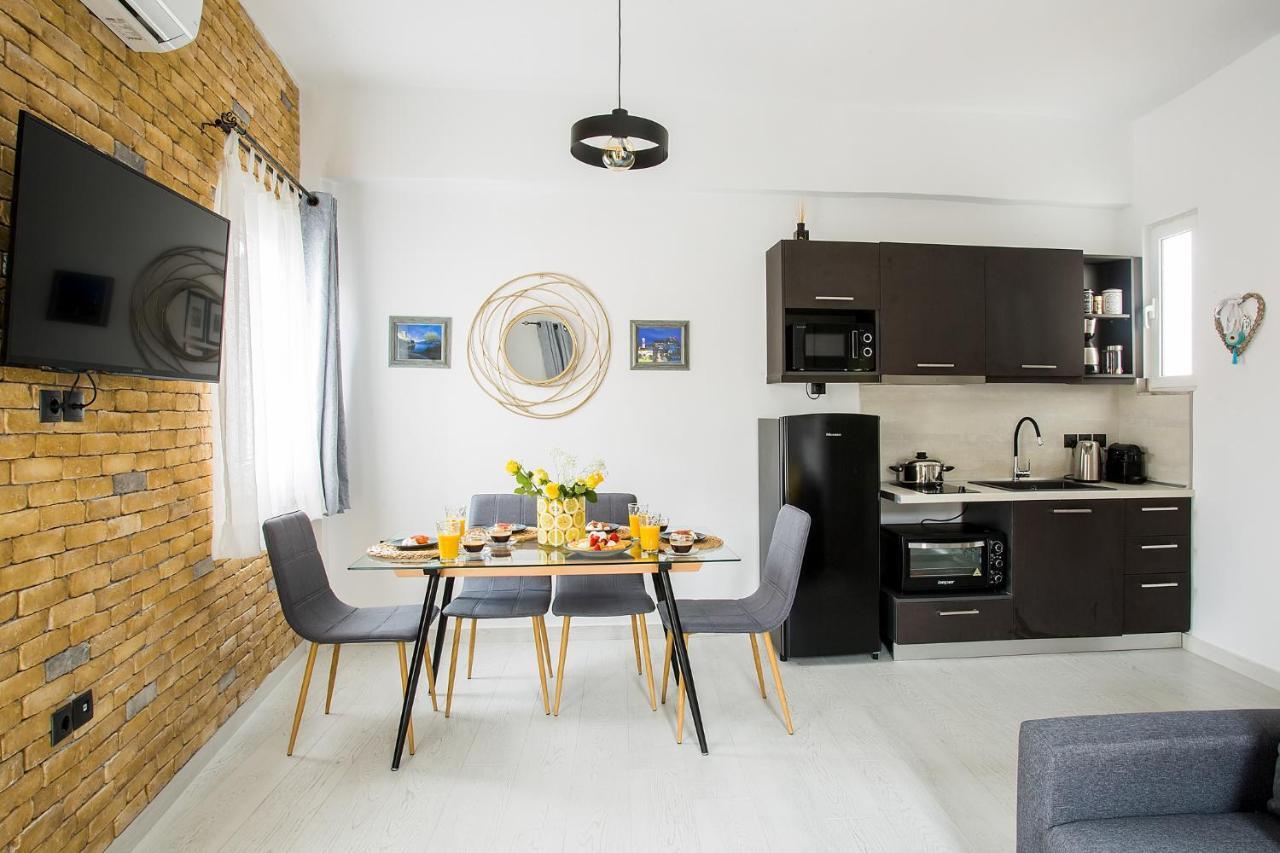 Deluxe Town Hall Square Flat In Historical Center 3 Corfu  المظهر الخارجي الصورة