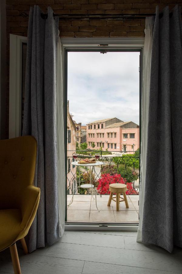 Deluxe Town Hall Square Flat In Historical Center 3 Corfu  المظهر الخارجي الصورة