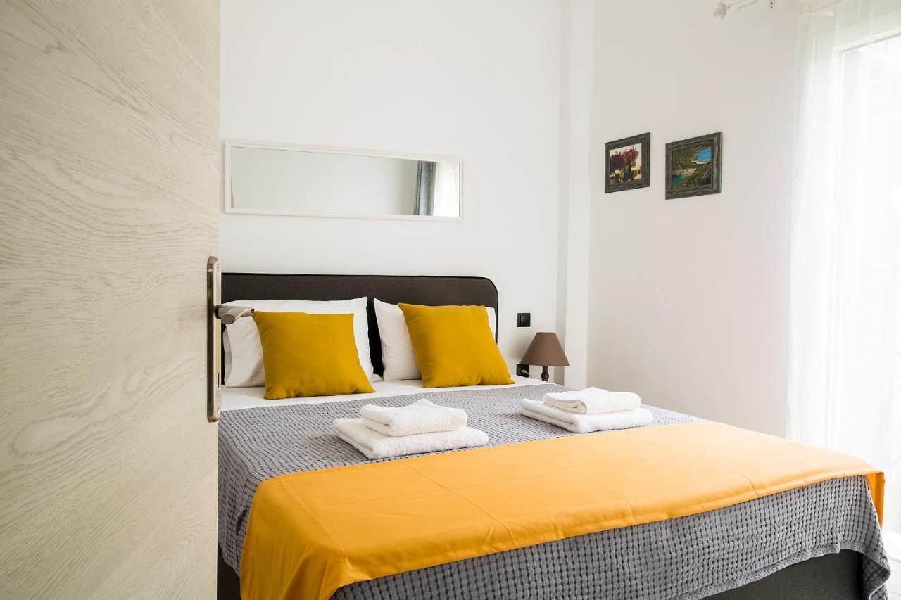 Deluxe Town Hall Square Flat In Historical Center 3 Corfu  المظهر الخارجي الصورة